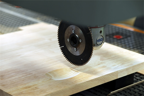 The influence of woodworking router machine tools on engraving quality